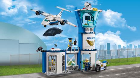 LEGO City Police (60210). Base della Polizia aerea - 8