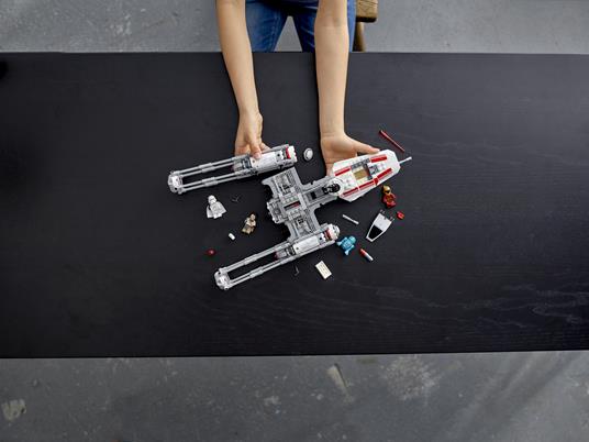 LEGO Star Wars (75249). Y-Wing Starfighter della Resistenza - 10