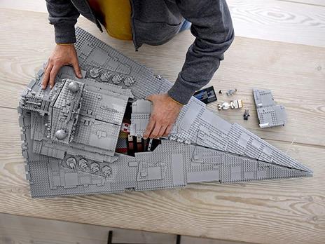 LEGO Star Wars (75252). Imperial Star Destroyer - 7
