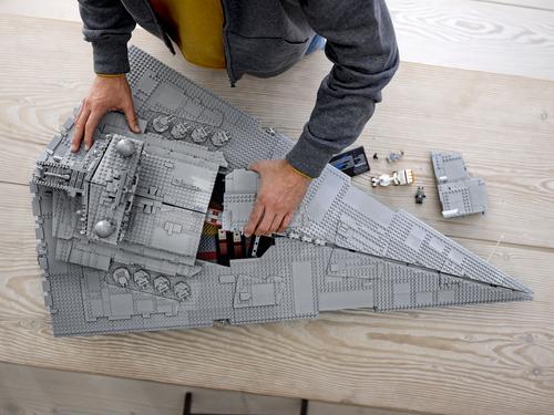 LEGO Star Wars (75252). Imperial Star Destroyer - 16