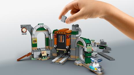 LEGO Hidden Side (70430). La metropolitana di Newbury - 9
