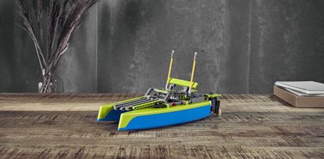 LEGO Technic (42105). Catamarano - 21