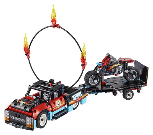 LEGO Technic (42106). Truck e moto dello Stunt Show - 3