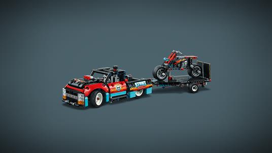 LEGO Technic (42106). Truck e moto dello Stunt Show - 4