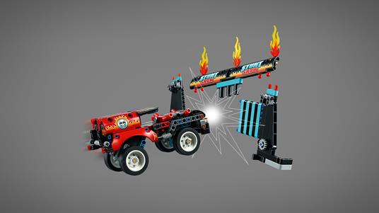LEGO Technic (42106). Truck e moto dello Stunt Show - 8