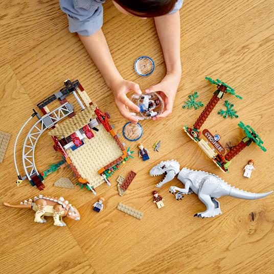 LEGO Jurassic World (75941). Indominus Rex contro Ankylosaurus - 9