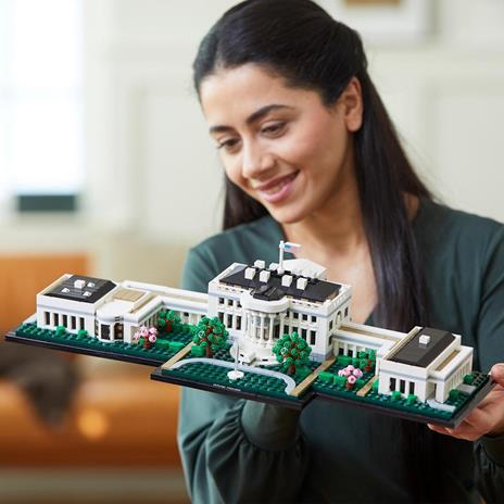 LEGO Architecture 21054 La Casa Bianca, Collezione Monumenti per Adulti, Idea Regalo da Collezione - 2
