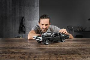 LEGO Technic 42111 Dom's Dodge Charger Macchina Giocattolo dal Film Fast and Furious Modellino Auto da Corsa Idee Regalo - 14