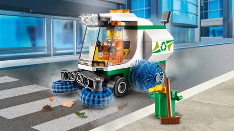 LEGO City Great Vehicles (60249). Camioncino pulizia strade - 9