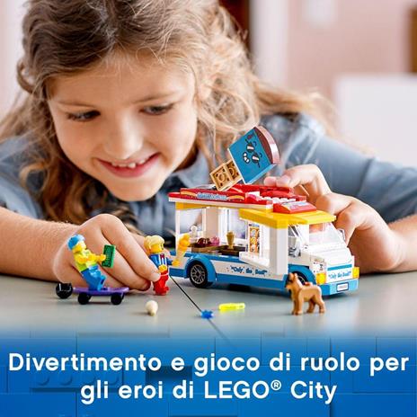 LEGO City 60253 Furgone dei Gelati, Camion Giocattolo con Skater e Cane, Giochi Creativi per Bambini dai 5 Anni in su - 7