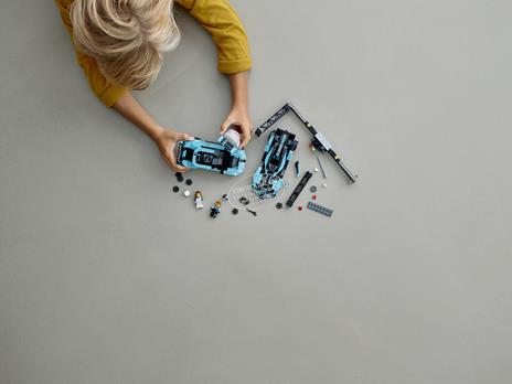 LEGO Speed Champions (76898). Formula E Panasonic Jaguar Racing GEN2 car & Jaguar I-PACE eTROPHY - 8