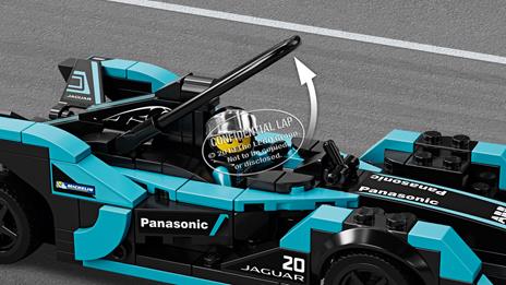 LEGO Speed Champions (76898). Formula E Panasonic Jaguar Racing GEN2 car & Jaguar I-PACE eTROPHY - 10