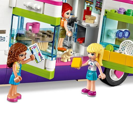 LEGO Friends 41395 Il Bus dell'Amicizia con Piscina e Scivolo, Playset con 3 Mini Bamboline, Autobus Giocattolo - 10