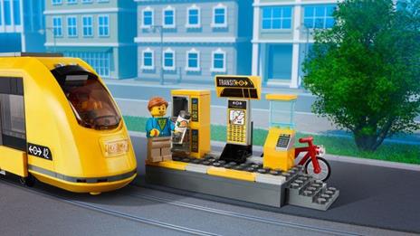 LEGO® City 60271 Piazza principale - 17