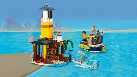 LEGO Creator 31118 Surfer Beach House, Kit di Costruzione in Mattoncini 3 in 1, Faro e Casetta con Piscina per Bambini - 10
