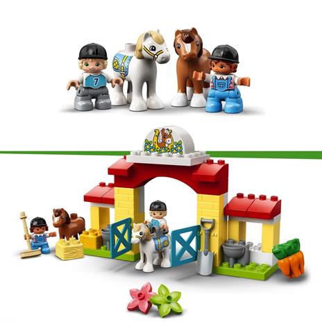 LEGO DUPLO Town 10951 Maneggio, Fattoria Giocattolo con 2 Pony, Set per Bambini, Accessori per la Cura degli Animali - 4