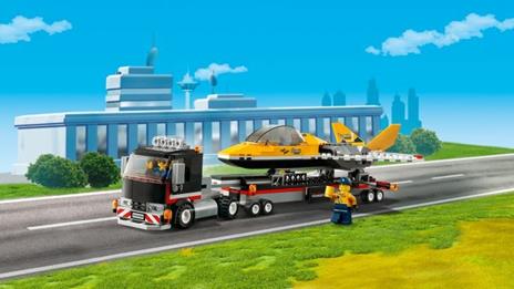 LEGO City Great Vehicles (60289). Trasportatore di jet acrobatico - 6