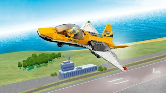 LEGO City Great Vehicles (60289). Trasportatore di jet acrobatico - 7