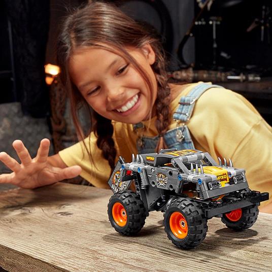 LEGO Technic 42119 Monster Jam Max-D, Kit di Costruzione 2 in 1, Truck, Quad, Auto Pull-Back, Idea Regalo - 2