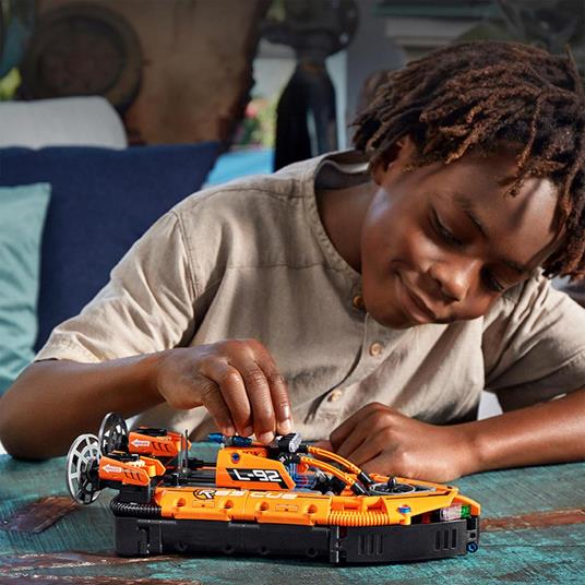 LEGO Technic 42120 Hovercraft di Salvataggio, Aereo, Kit di Costruzione 2 in 1, Veicoli Giocattolo per Bambini - 2