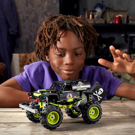 LEGO Technic 42118 Monster Jam Grave Digger, Kit 2 in 1 da Truck a Buggy Fuoristrada con Azione Pull-Back, Giochi per Bambini - 11