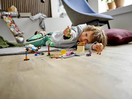 LEGO My City (60290). Skate Park - 9