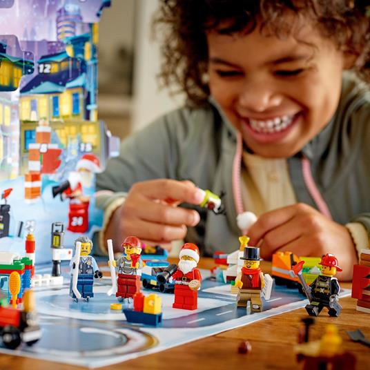 LEGO City Occasions (60303). Calendario dell'Avvento LEGO City - 4