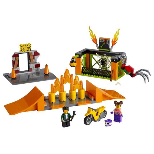LEGO City 60293 Stuntz Stunt Park, Set da Costruzione con Moto Giocattolo con Meccanismo a Spinta, Rampe e Minifigura Pilota - 7