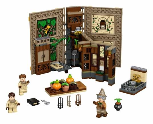 LEGO Harry Potter (76384). Lezione di erbologia a Hogwarts - 2