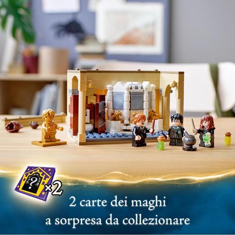 LEGO Harry Potter 76386 Hogwarts: Errore della Pozione Polisucco, Castello Giocattolo con Minifigure d'Oro 20° Anniversario - 6