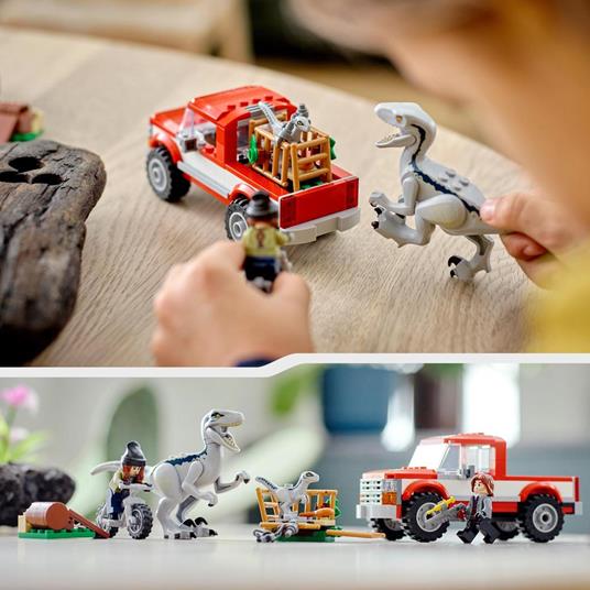 LEGO Jurassic World 76946 La Cattura dei Velociraptor Blue e Beta, Giochi per Bambini di 6+ Anni con Dinosauri Giocattolo - 6