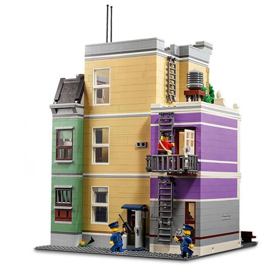 LEGO 10278 Icons Stazione di Polizia, Set Costruzioni per Adulti, Modellino da Costruire di Caserma, Idee Regalo Fai da Te - 7