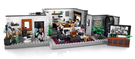 LEGO Creator Expert Queer Eye - Loft dei Fab Five - 3