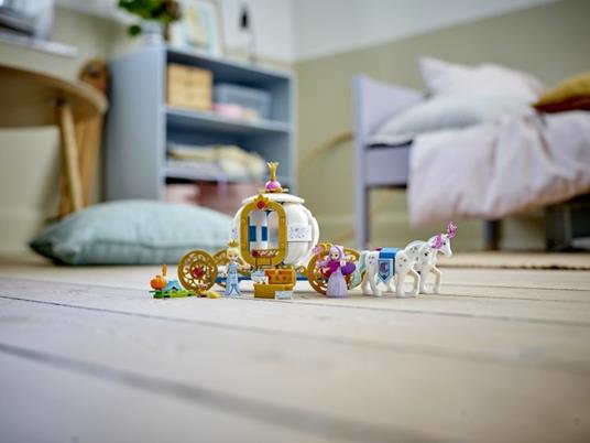 LEGO Disney Princess 43192 La Carrozza Reale di Cenerentola con 2 Mini Bamboline e Cavalli, Giocattolo e Idea Regalo - 11