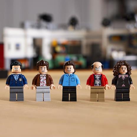LEGO® Ideas 21328 Seinfeld - 6