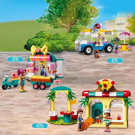 LEGO Friends 41705 La Pizzeria di Heartlake City, con Pizza, Cibo Giocattolo e Mini Bamboline, Giochi per Bambini dai 5 Anni - 6