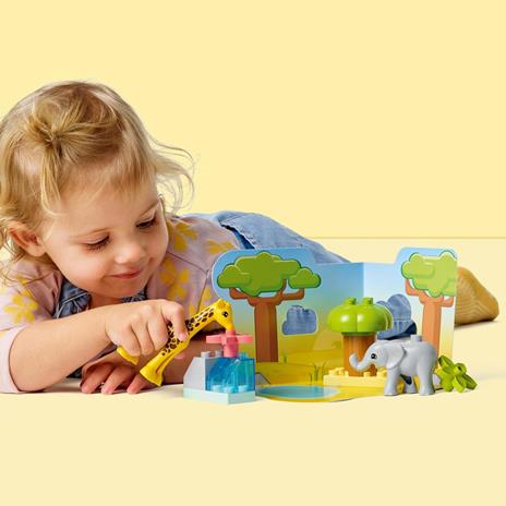 LEGO DUPLO 10971 Animali dellAfrica, Giochi Educativi per Bambini dai 2 Anni con Elefante Giocattolo e Tappetino da Gioco - 2