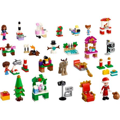 LEGO Friends 41706 Calendario dell'Avvento, Set 2022, 24 Giochi Creativi Natalizi con Babbo Natale, Pupazzo di Neve e Renne - 7