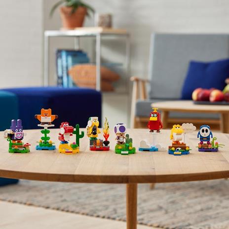 LEGO Super Mario Pack Personaggi - Serie 5, Set Misterioso di Personaggi da Collezione con Supporto, 1 Modellino Casuale - 6