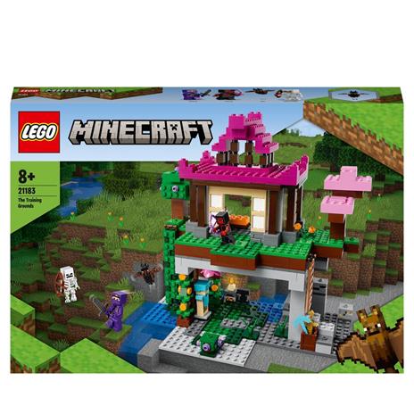 LEGO Minecraft 21183 I Campi d'Allenamento, Idea Regalo, Dojo e Bottega del Fabbro, Giochi per Bambini dagli 8 anni in su