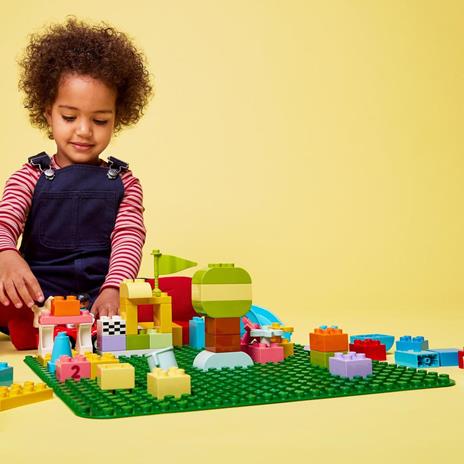 LEGO DUPLO 10980 Base Verde, Tavola Classica per Mattoncini, Piattaforma Giocattolo, Superfice di Costruzione per Bambini - 5