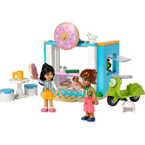 LEGO Friends 41723 Negozio di Ciambelle, Giochi per Bambini 4+ Anni con Mini Bamboline Liann e Leo e Scooter, Idea Regalo - 7