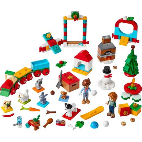 LEGO Friends 41758 Calendario dell'Avvento 2023, 24 Regali a Sorpresa con Tappetino da Gioco, Regalo di Natale per Bambini - 7