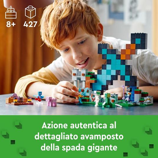 LEGO Minecraft 21244 L'Avamposto della Spada Giocattolo da Costruire con Creeper, Soldato e Scheletro, Giochi per Bambini - 2