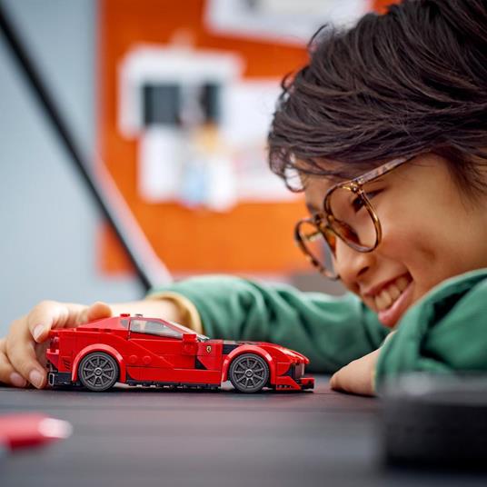 LEGO Speed Champions 76914 Ferrari 812 Competizione, Modellino di Auto da Costruire, Macchina Giocattolo 2023 da Collezione - 2