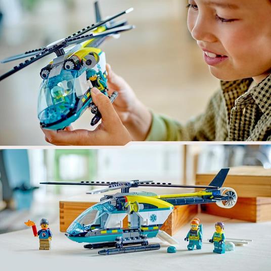 LEGO City 60405 Elicottero di Soccorso di Emergenza Set con Veicolo Giocattolo con Rotori e Verricello Giochi per Bambini 6+ - 6