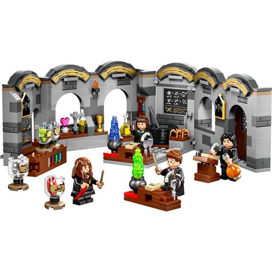LEGO Harry Potter 76431 Castello di Hogwarts: Lezione di Pozioni Giocattolo, Giochi Bambini per 8+, Idea Regalo da Collezione - 8