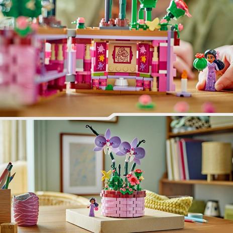 LEGO Disney 43237 Vaso di Fiori di Isabela Giochi per Bambini 9+ con Mini Bambolina e Cesto Apribile Regalo dal Film Encanto - 6