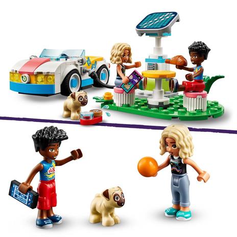 LEGO Friends 42609 Auto Elettrica e Caricabatterie, Giochi per Bambini di 6+ Anni con Macchina Giocattolo e 2 Mini Bamboline - 5
