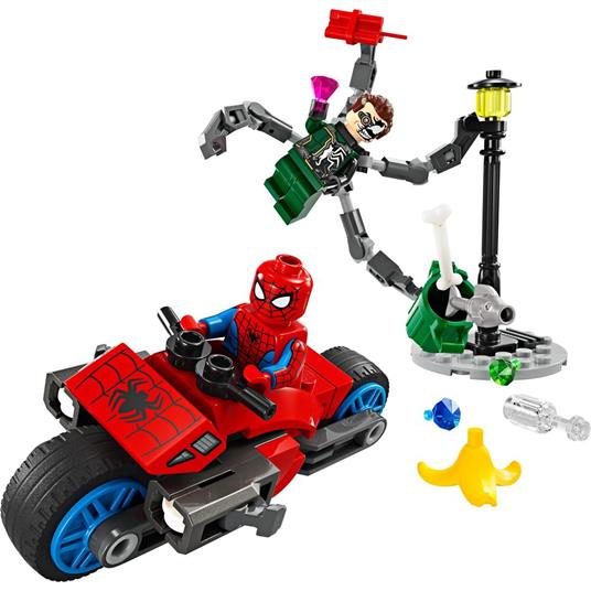LEGO Marvel 76275 Inseguimento Sulla Moto: Spider-Man vs. Doc Ock Motocicletta Giocattolo Spara Ragnatele per Bambini 6+ Anni - 7